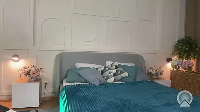  SilkyShadow  online show from March 29, 1:15 am