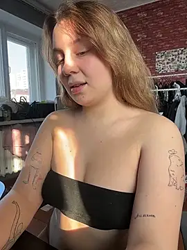 AnnaSeint online show from March 21, 12:10 pm