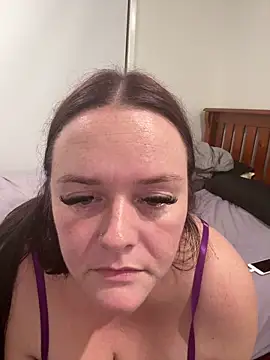 carinabro10 online show from May 26, 12:48 pm