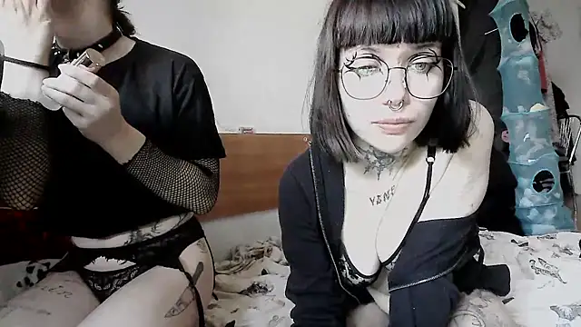 kicianiunia online show from April 9, 5:18 pm