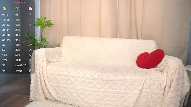 mymonique online show from May 6, 6:28 am