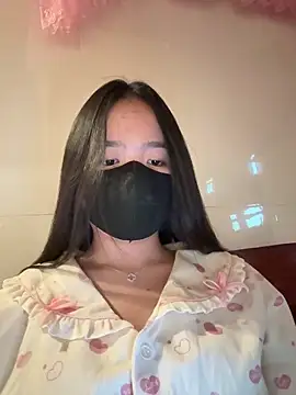 Gwen879 online show from February 3, 7:24 am