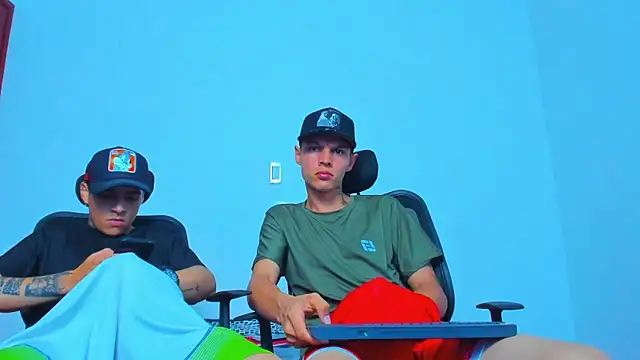 Thomas-Wil online show from March 29, 9:36 pm