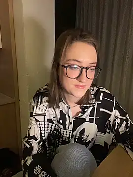 Persephone Kore online show from March 6, 7:31 pm