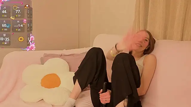 cute  gift online show from January 9, 2:43 pm