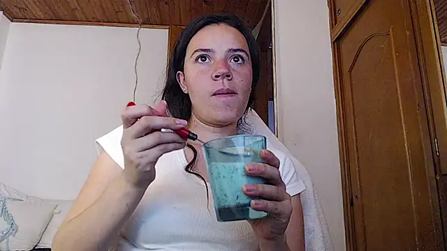 Shanel Lozano online show from May 14, 10:04 pm