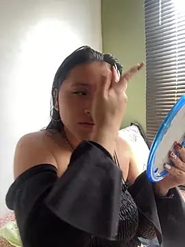 Veronica Wins  online show from February 14, 7:27 pm