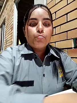 Isabel 3 online show from March 21, 11:32 pm