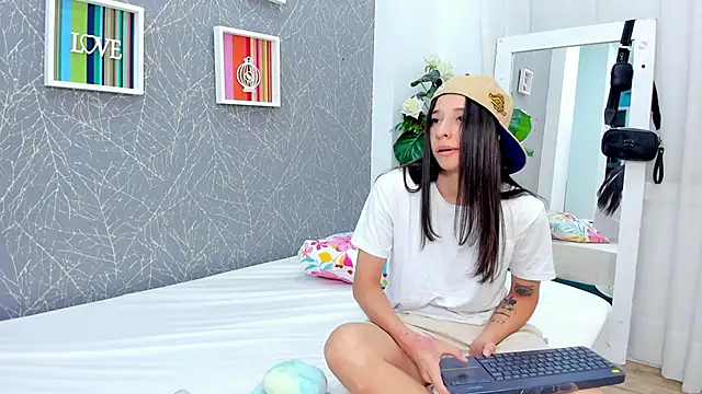 ViictoriiaSaenz online show from May 8, 3:54 am