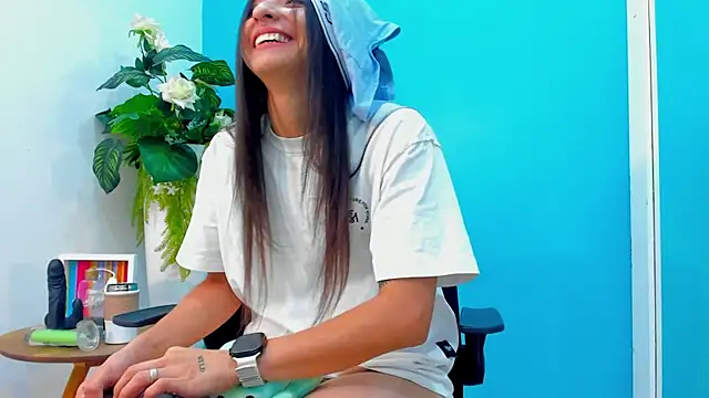 ViictoriiaSaenz online show from March 2, 7:26 am