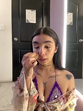 Abriil cutee online show from May 8, 2:53 pm