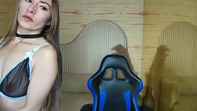 katalina r  online show from May 21, 8:07 pm