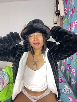 Carita traviesa4 online show from February 12, 1:40 am