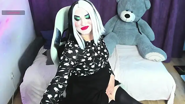 sexxx-queen online show from May 13, 1:44 am
