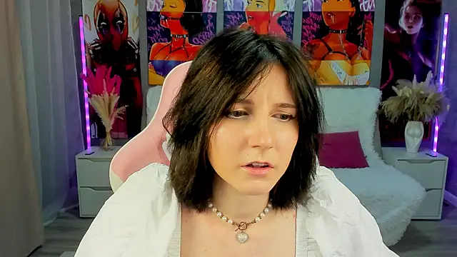 KikaOsterman online show from February 5, 12:35 am