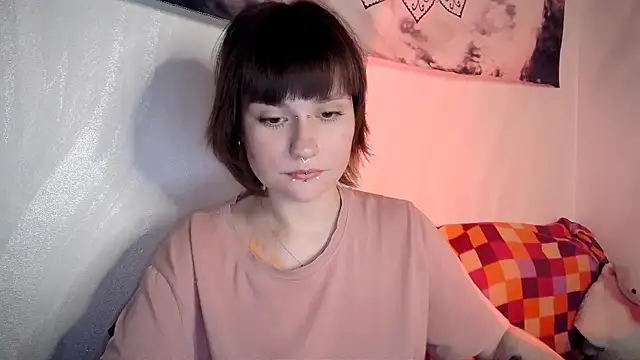 UwuJudy Osas online show from May 25, 8:30 pm