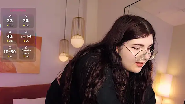 Siena aa online show from April 2, 9:34 pm