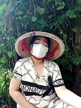 EnzxMoon02 online show from May 6, 7:01 am