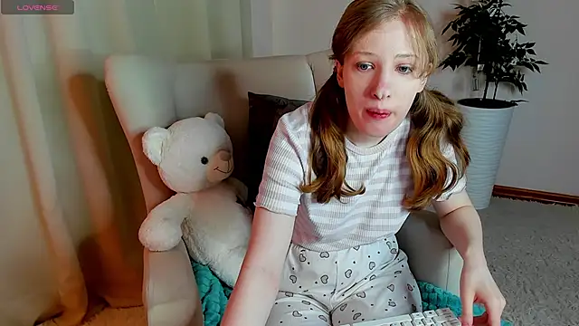 tracy aw online show from May 17, 2:55 am