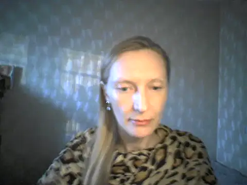 Averinona online show from March 21, 3:39 pm