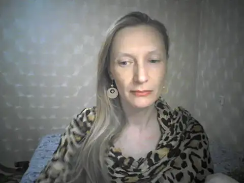 Averinona online show from March 26, 4:42 pm