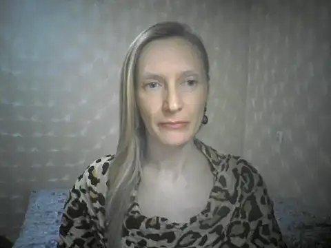 Averinona online show from April 8, 6:10 pm