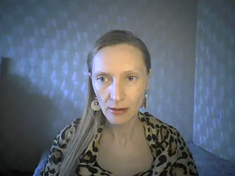 Averinona online show from March 24, 3:28 pm