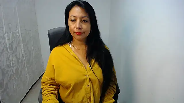 soyElena46 online show from March 4, 12:01 pm