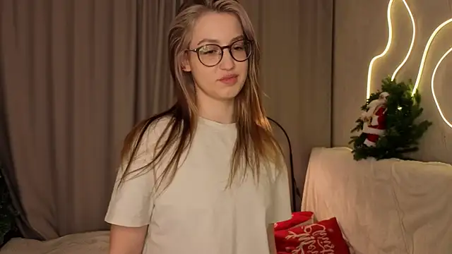 NicolaHulse online show from January 12, 4:51 am