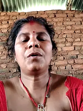 Hot di97 online show from May 7, 8:18 am