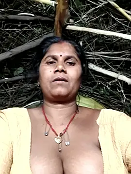 Hot di97 online show from May 21, 3:54 pm