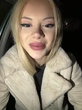 AlyssaFoxx  online show from February 9, 10:01 pm