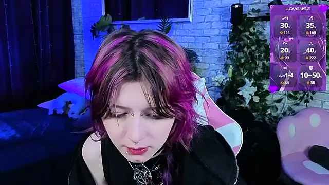 Ashley Veil online show from May 25, 8:52 pm