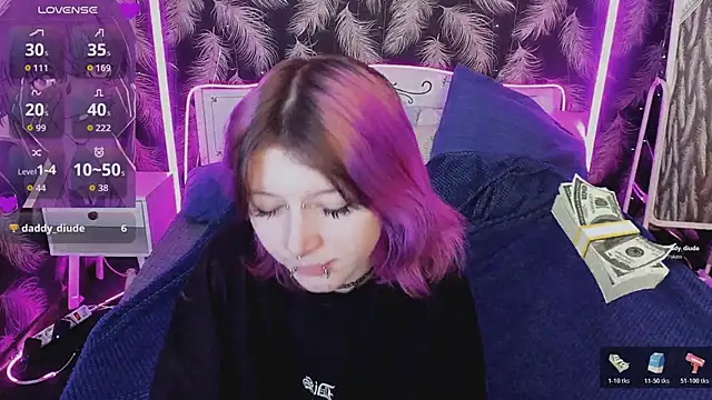 Ashley Veil online show from April 6, 8:43 pm