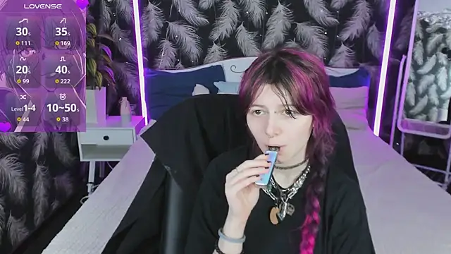 Ashley Veil online show from May 11, 8:17 pm