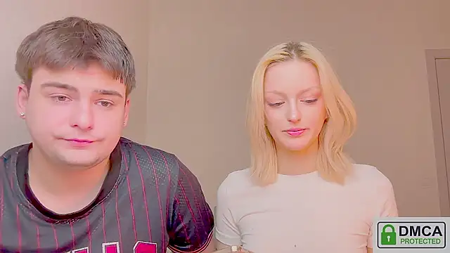 your molly mark  online show from March 25, 1:47 pm