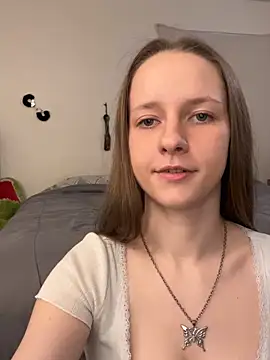 NoFilterAngels online show from April 17, 3:30 am