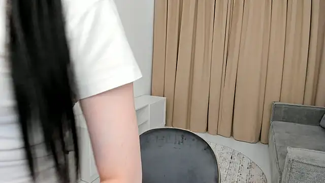 BessieBeahn online show from March 23, 6:36 pm