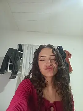 AlexxaAndRileyy online show from May 16, 4:04 am