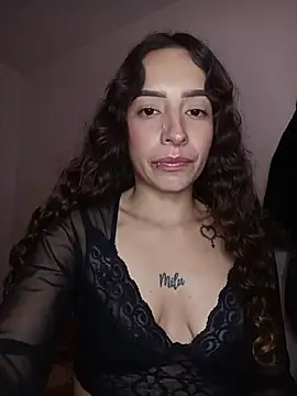 AlexxaAndRileyy online show from February 27, 1:16 am