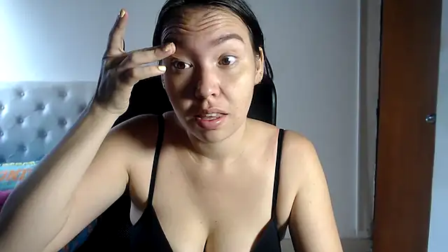 juliet noir online show from June 30, 12:37 pm