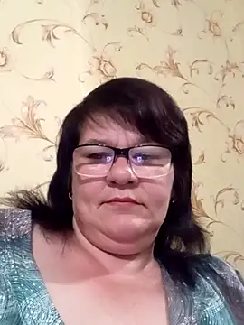 NysiOlsen online show from May 24, 1:54 pm