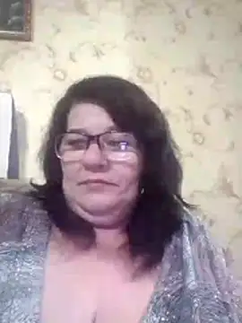 NysiOlsen online show from May 11, 6:49 pm