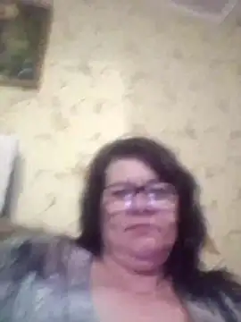 NysiOlsen online show from May 14, 7:52 pm