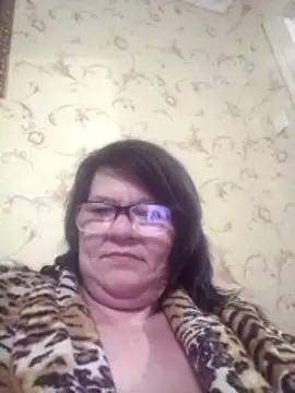 NysiOlsen online show from April 30, 6:35 pm