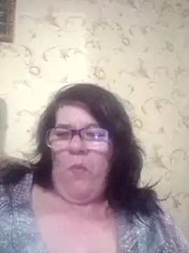 NysiOlsen online show from May 13, 7:08 pm