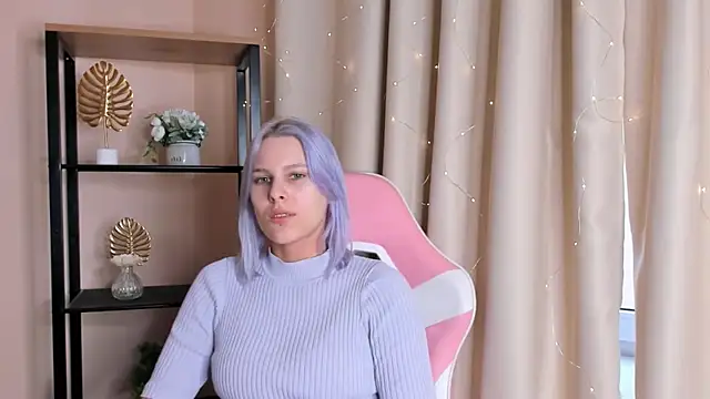 JonieTreutel online show from January 13, 9:24 am