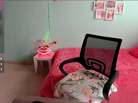 talia mystic online show from May 11, 4:04 pm