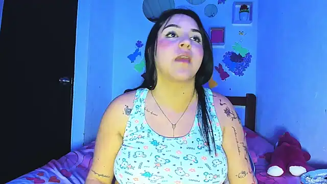 Penelopeflame18 online show from May 23, 2:21 am