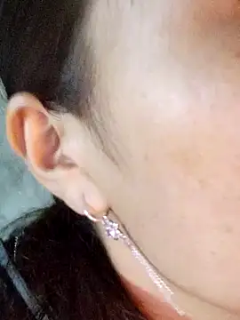 miumiu sexy2x online show from April 2, 12:30 am